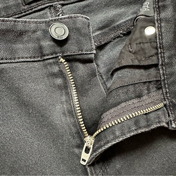 RtA Kiki Flare Crop Raw Hem Jeans in Black Dusk Wash Los Angeles - Size 25 - Picture 4 of 16